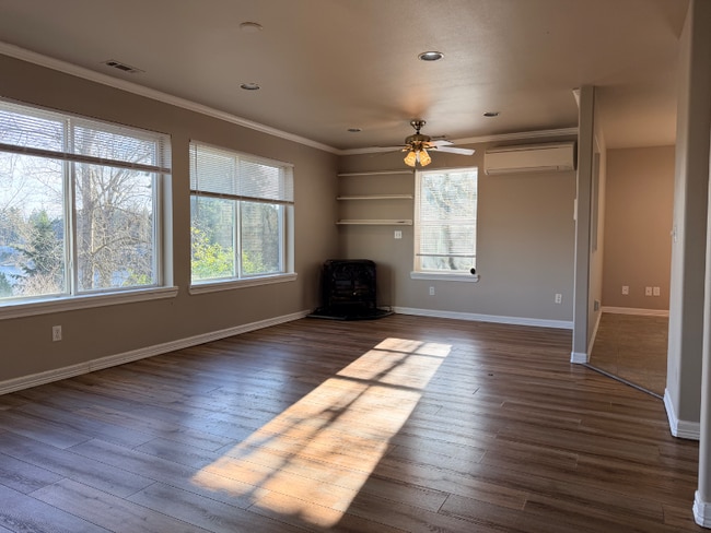 Photo - 12 Lake Louise Dr SW