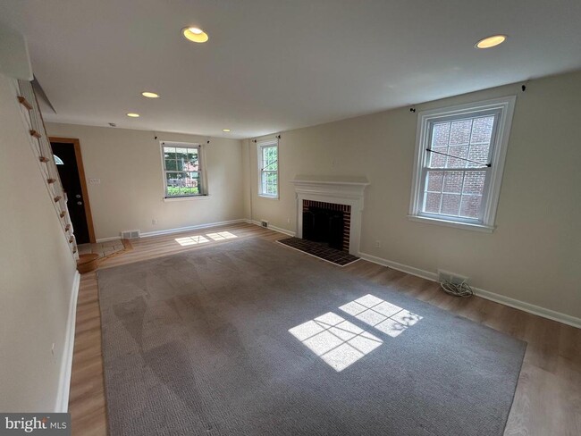 Photo - 1524 Knox Rd