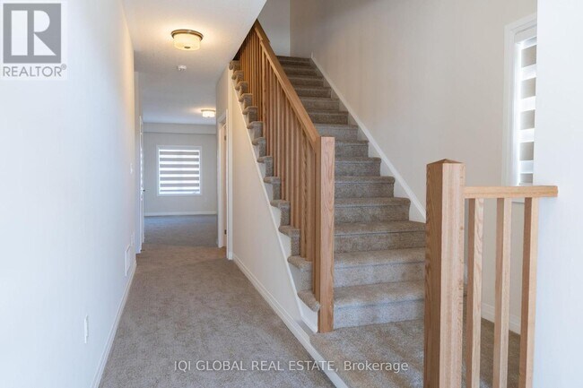 Photo - 660 Colborne St W