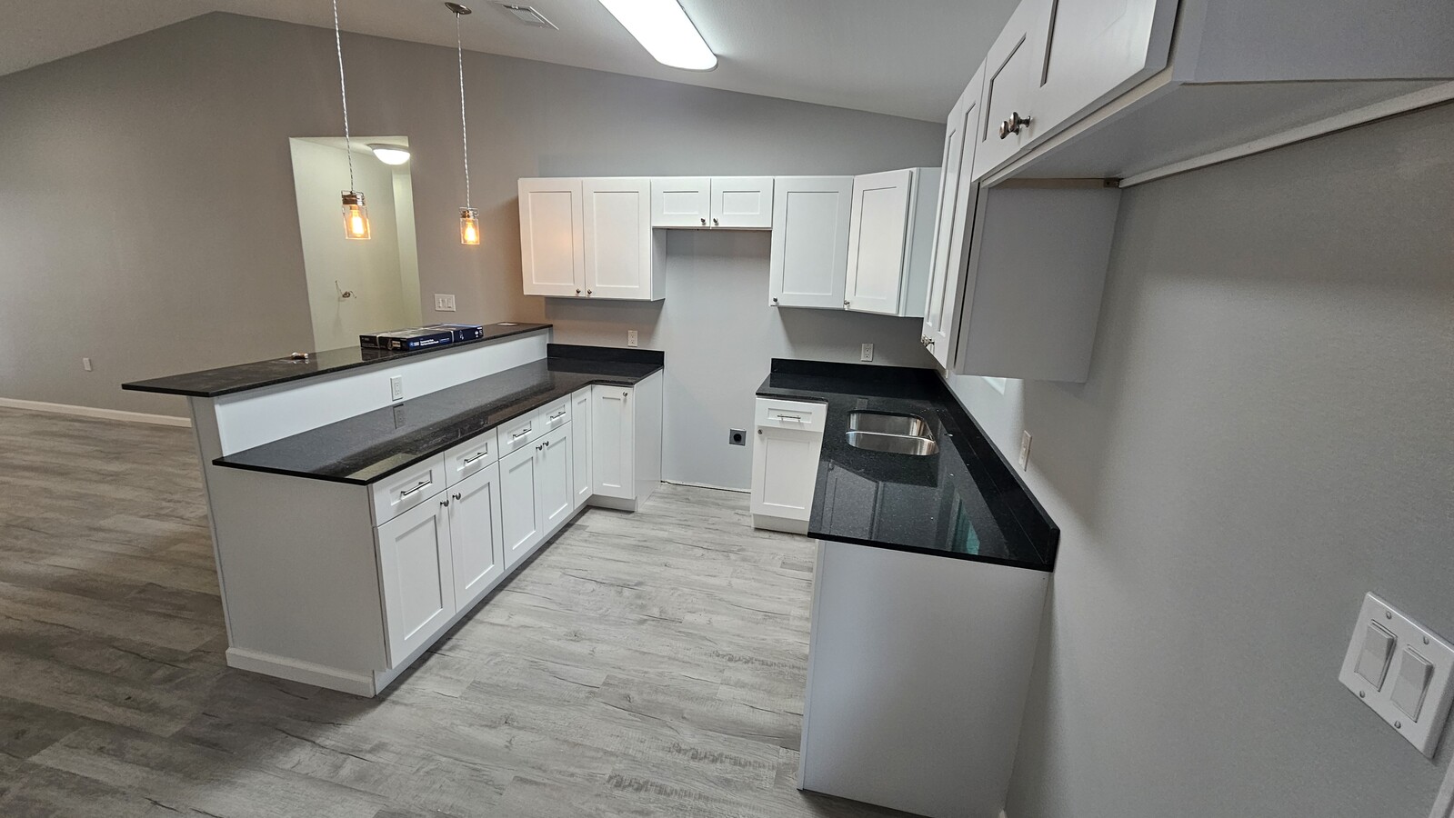 Photo - 210 White Eagle Trail