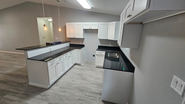 Photo - 211A White Eagle