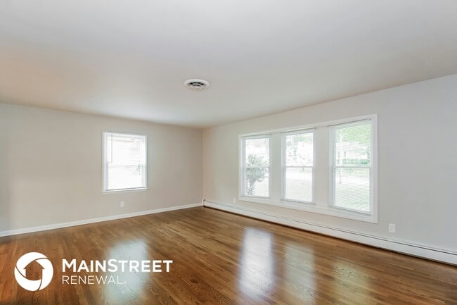 Photo - 501 Florham Dr