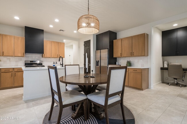 Photo - 18365 W Ewers Dr