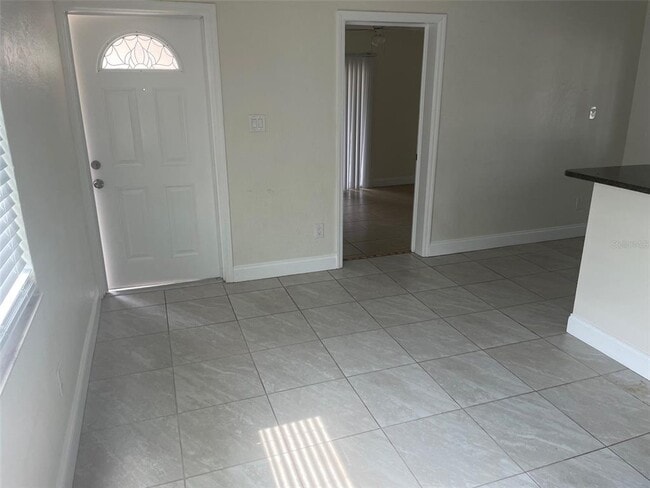 Photo - 5066 3rd St N