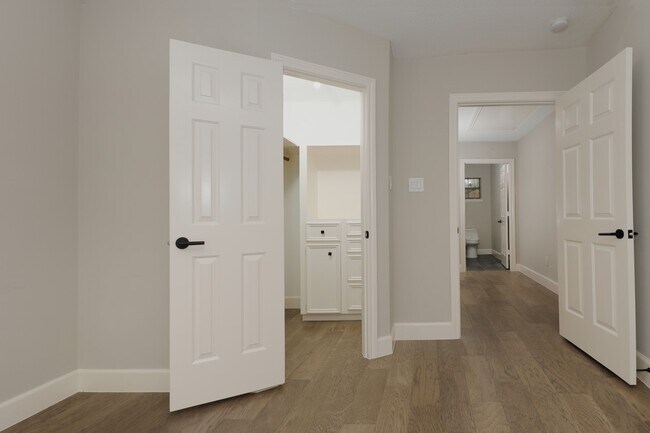24 Hornsilver Pl