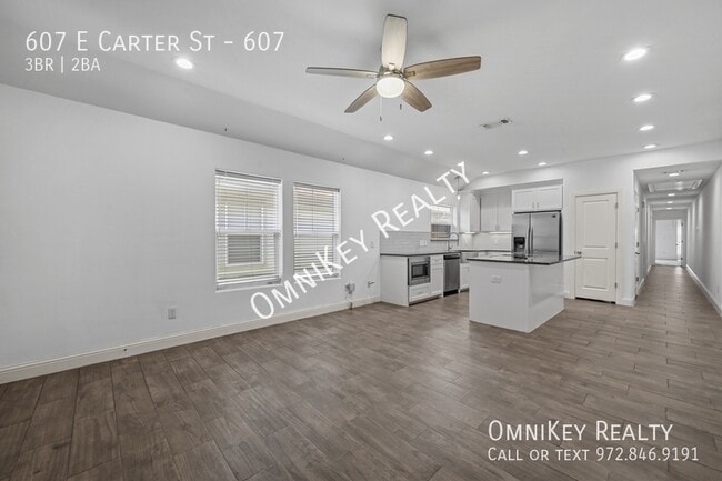607 E Carter St Unit 607