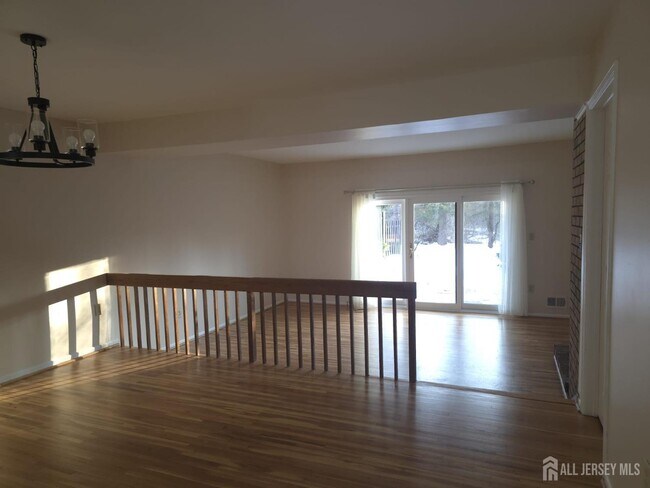 Photo - 161 Willowbrook Dr