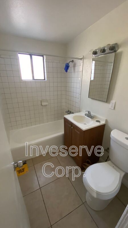 Photo - 620 E Saxon Ave Unit #B