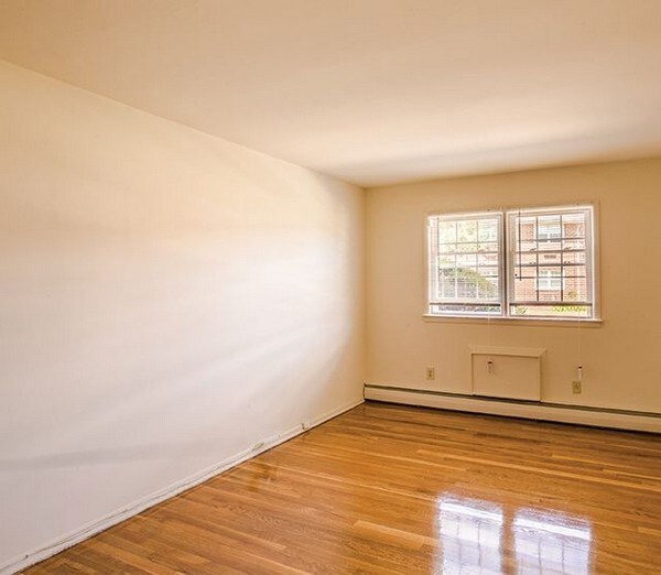 Emerald Apartments For Rent in Toms River, NJ