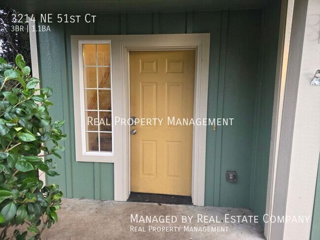 Photo - 3214 NE 51st Ct