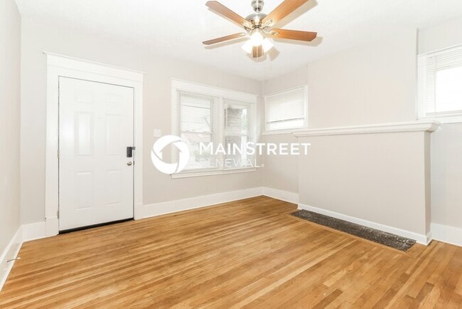Photo - 3 Bedroom Pet-Friendly Home in Louisville,...