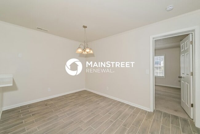 3 Bedroom Pet-Friendly Home in KNOXVILLE, TN with Main Street Renewal