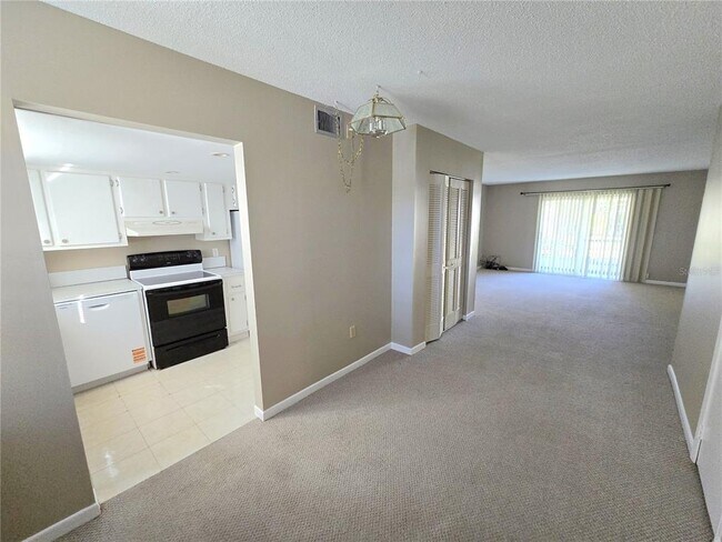Photo - 2727 75th St W Unidad 7A3