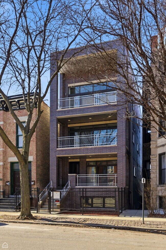 Photo - 1042 S Oakley Blvd Unit 3