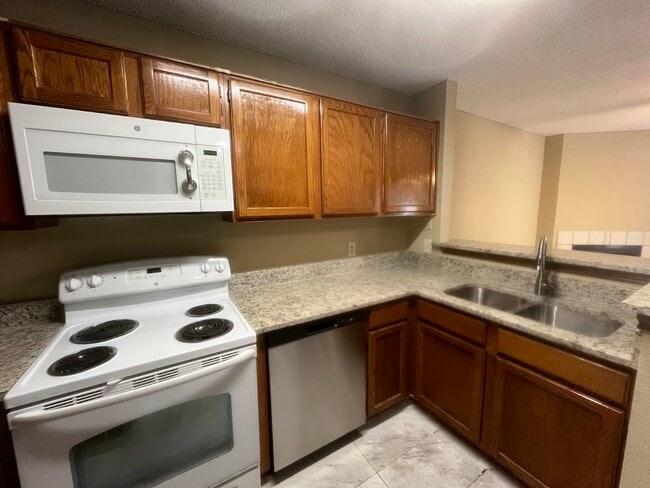 Photo - 6108 Abrams Rd Unit 620