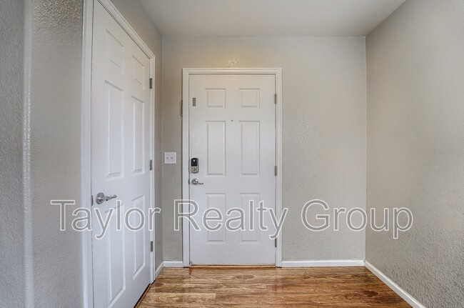 Photo - 851 Ponderosa Ln