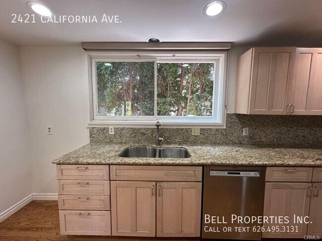 Photo - 2421 California Ave