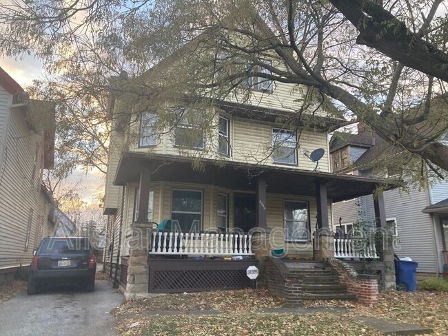 Building Photo - 3786 W 37th St Unit #1 Rental