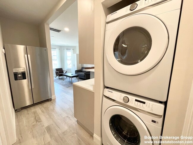 Photo - 23 Newport St Unit 2