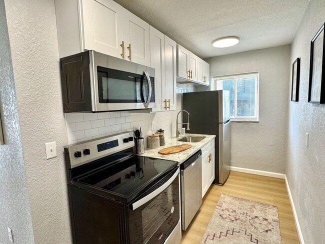 Photo - 2507 Hampton Ave Unit 1B