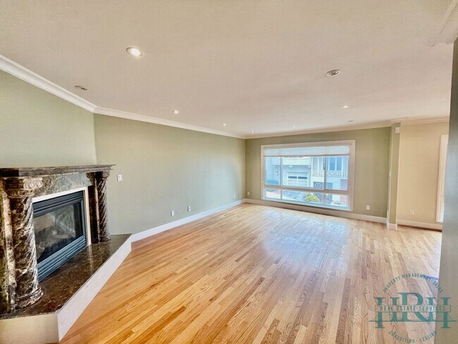 341 Molimo Dr