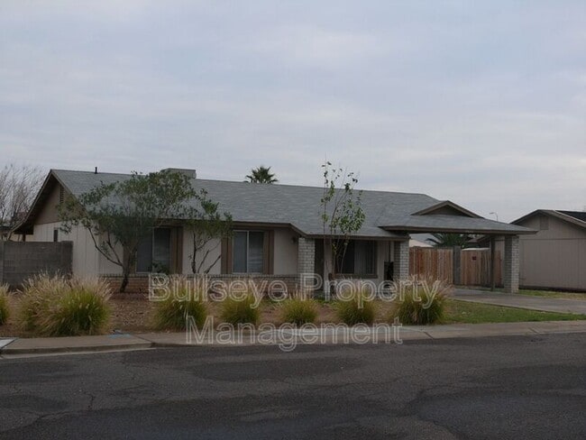 Building Photo - 9623 N 70th Dr