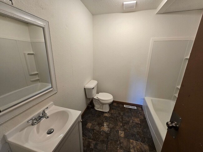 Photo - 1310 Court St Unidad 1