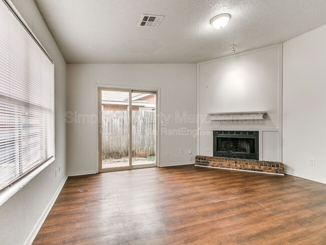 Photo - 6207 SE 46th St