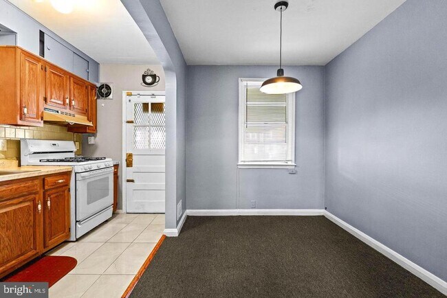 Photo - 1300 N Potomac St