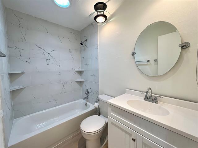 Photo - 802 Kingswood Ave