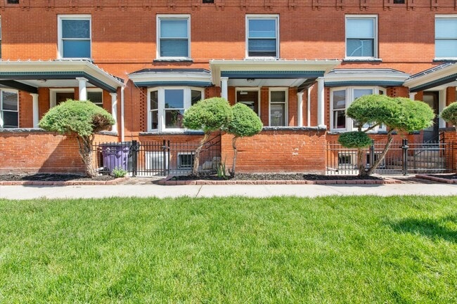 Building Photo - Prime Denver 2BR with Vintage Charm Near MSU & CU Denver Unit 1007 W. 14th Ave. #2