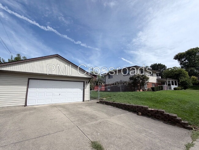 1343 Oakhill Ave