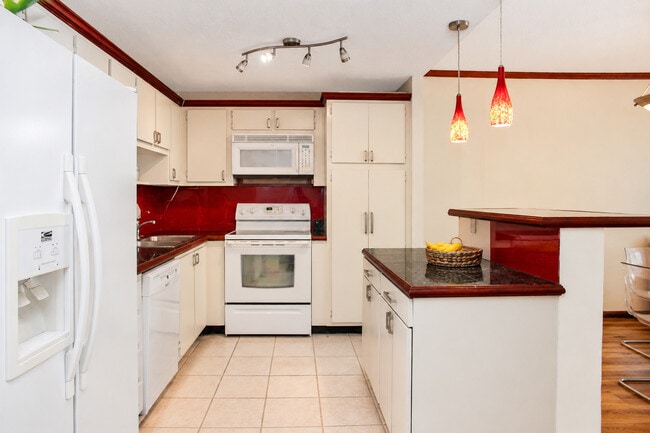Photo - 19390 Collins Ave Unidad 119