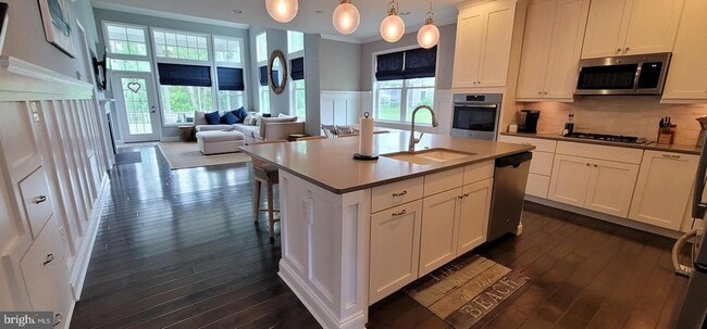 Photo - 19017 Charlottetown Wy