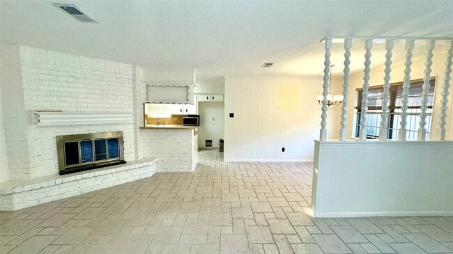 Building Photo - 618 Cannon Ball Dr