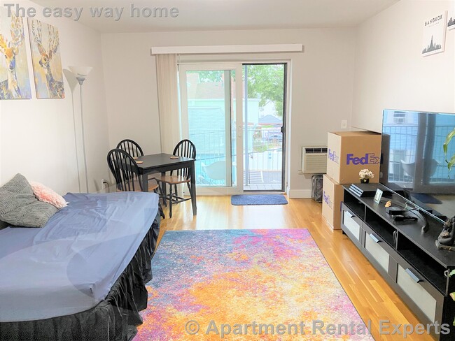 Photo - 134 Summer St Unidad #37