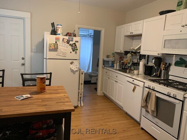 Photo - 107 Chestnut St Unit 2