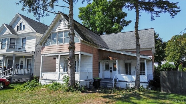 Building Photo - 38 Elm St Rental