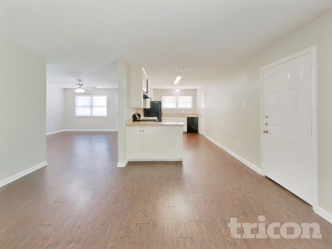 Photo - 5234 Jorns St