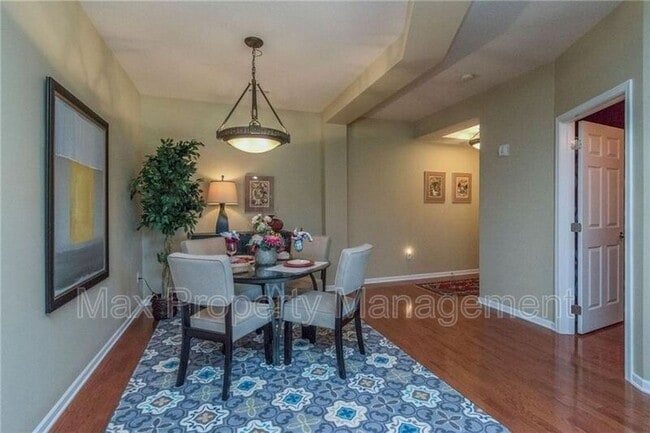 3031 Grand Ave Unit 104