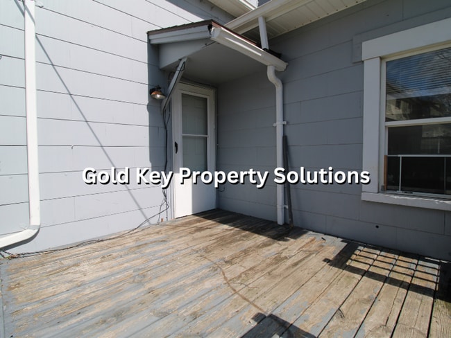 Photo - 907 W Main St Unit 907 W Main St Apt #1