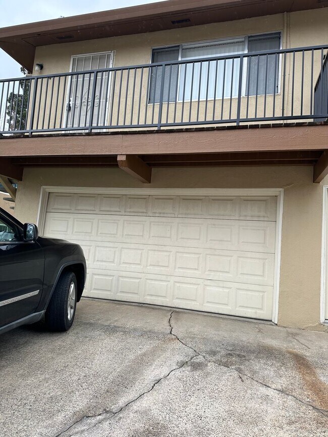 CONDO FOR RENT! Unit 4 Condo for Rent in Sacramento, CA