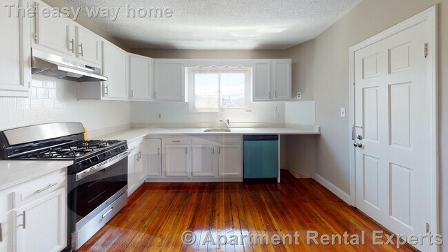 Building Photo - 280 McGrath Hwy Unit #2