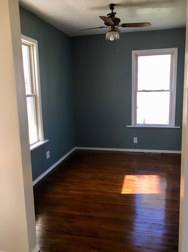 Photo - 3 bedroom / 1.5 bath w/Central Air, Basement and Detached 2 Car Garage