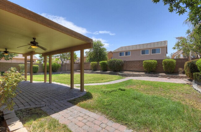 2915 W Carson Rd