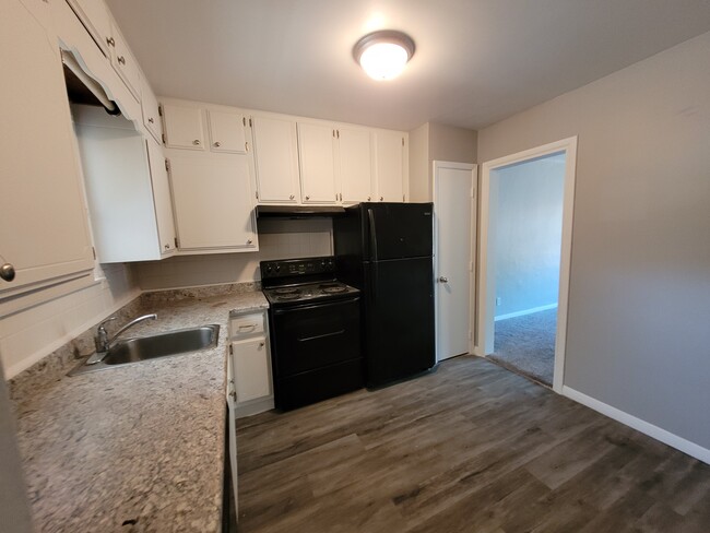 Building Photo - NO LONGER MANAGING - AHI2925 Rental