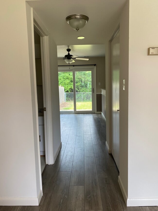 Photo - 13 Thatch Ct