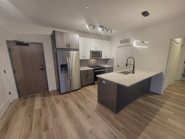 Photo - 302 W Liberty Dr Unidad 206