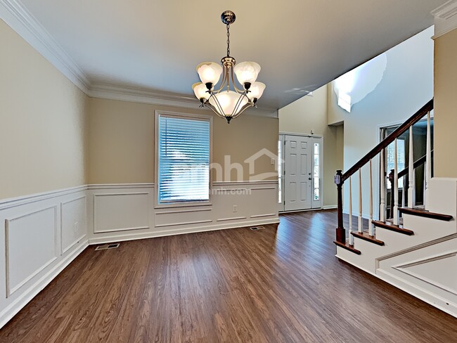 Photo - 3201 Gaslight Ln