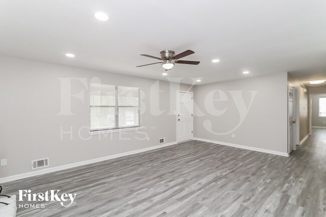 Photo - 335 Lost Meadows Dr